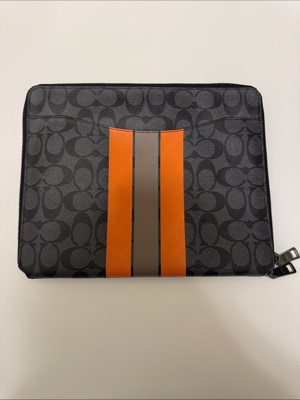 Coach varsity signature tech case